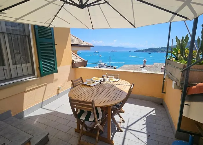 Ampia Casa Marinara Con Meravigliosa Terrazza Vista Mare Da Mario E Rosanna